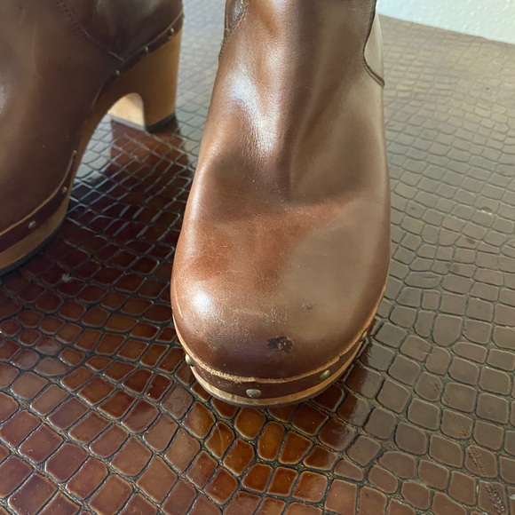 Booties - Picture 5 of 6